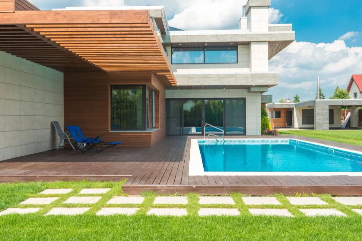 Spa & Hot Tub Installation in Corona, CA